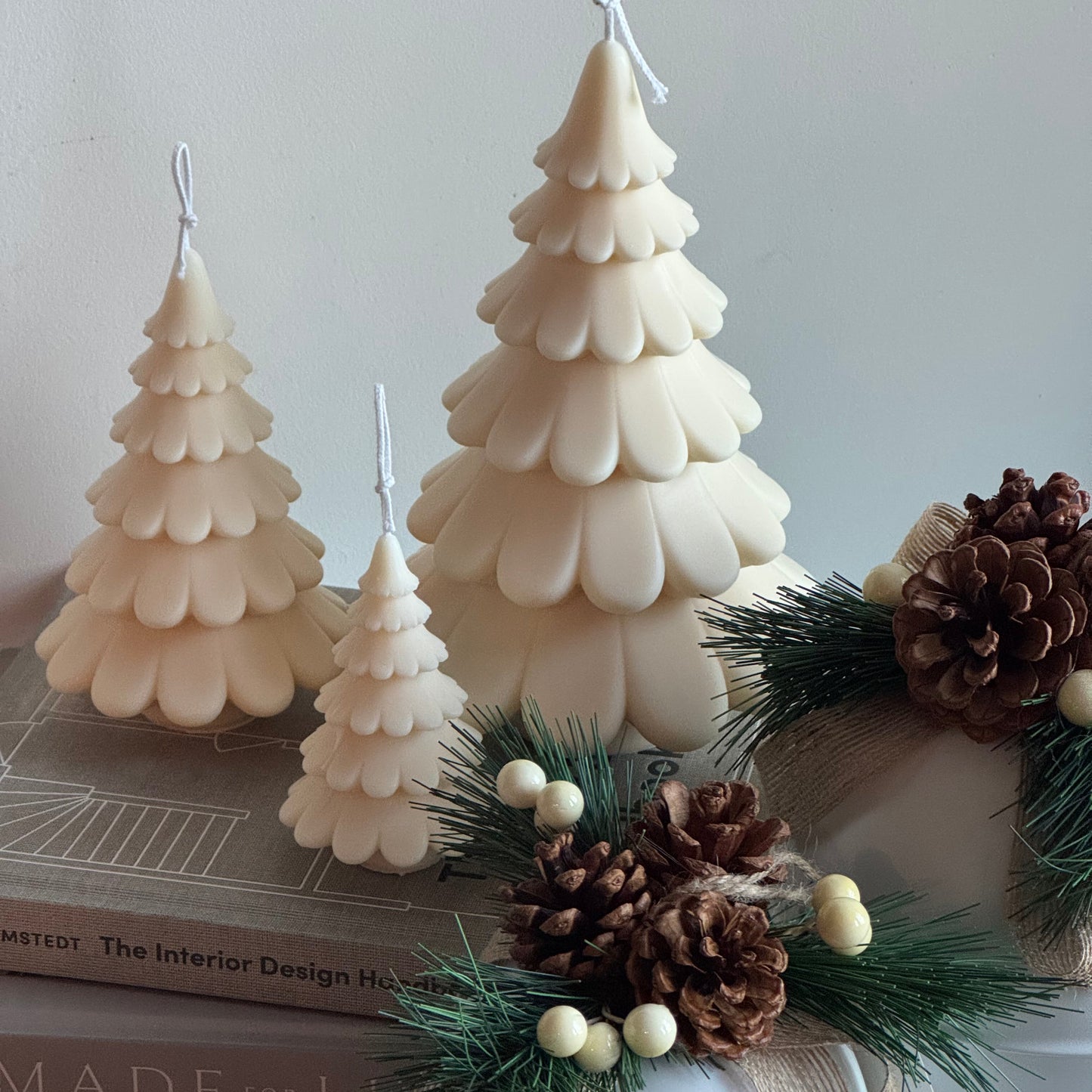 Sculptural Christmas Tree Candle Set of 3 – Minimal Holiday Décor